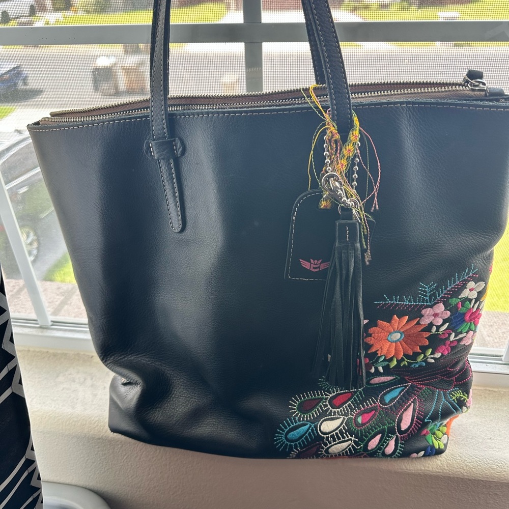 Peacock classic Consuela Leather Tote